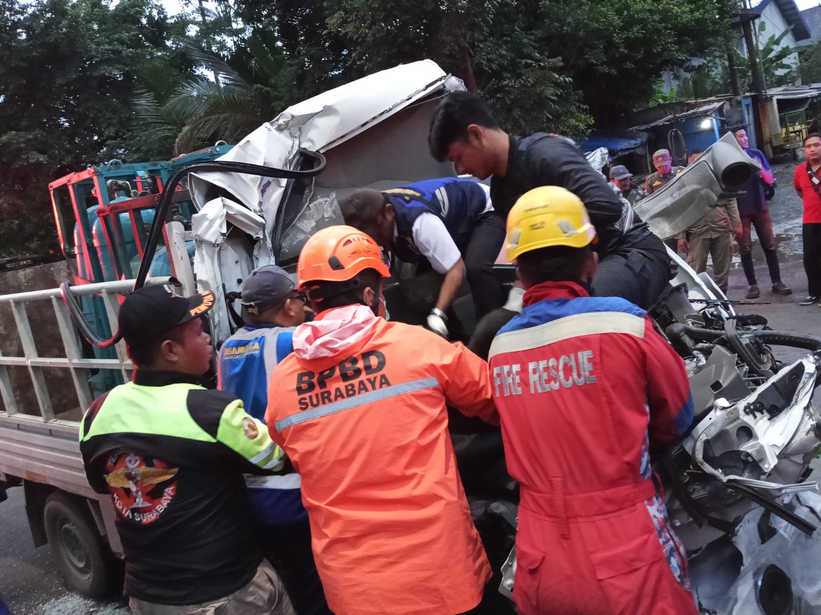 Tabrak Tronton Parkir, Sopir Truk Muatan Tabung Gas Tewas Terjepit Dashboard