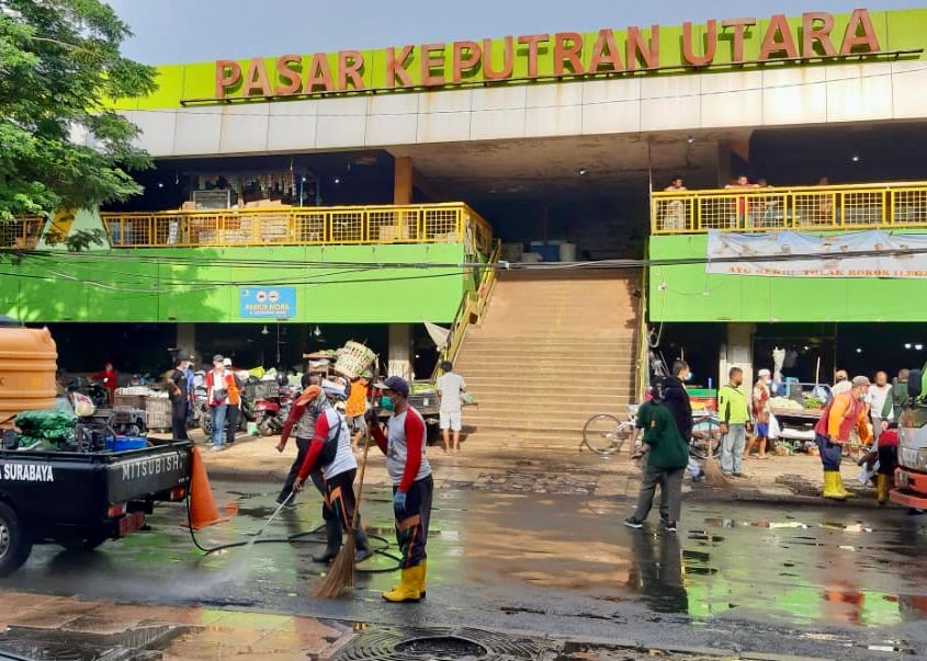 Atap Pasar Keputran Utara Bocor Rugikan Pedagang, PD Pasar Surya Janji Segera Perbaiki