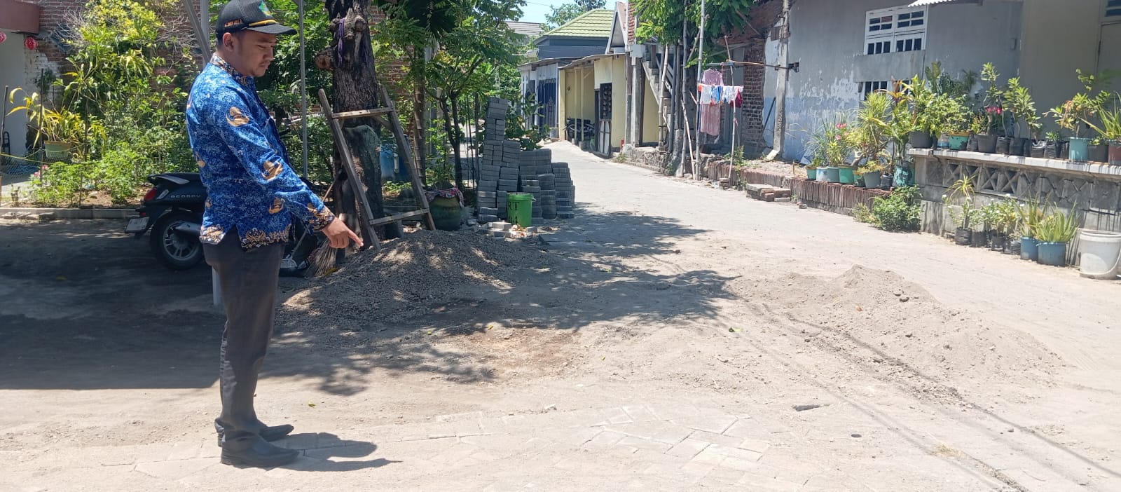 Pemdes Prasung Buduran Gencar Bangun Jalan Paving