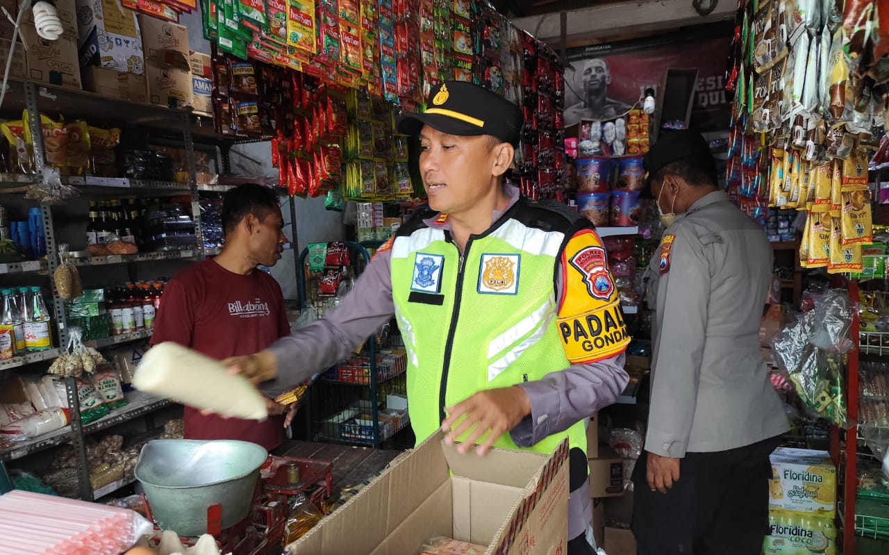 Ramadan, Kapolsek Gondang Cek Ketersediaan Bahan Pokok di Pasar Agar Tak Ada Kenaikan Harga