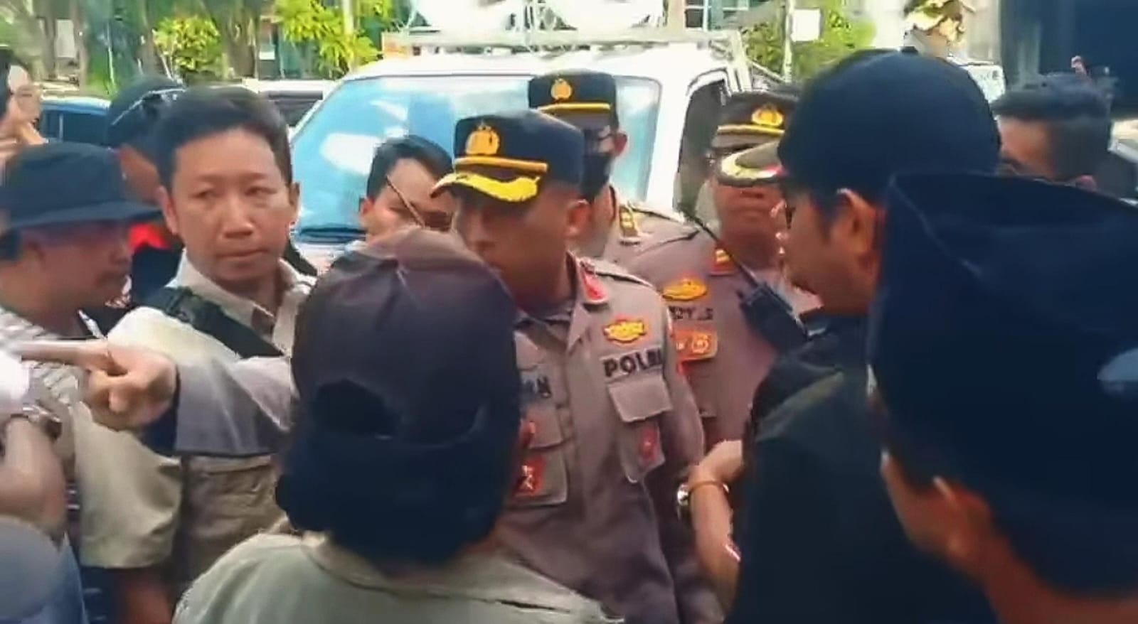 Sosok Kompol Bayu Halim, Sang Mediator Pembubaran Demo Madas di Basuki Rahmat