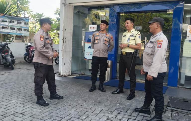 Jaga Surabaya Tetap Kondusif, Polsek Gayungan Gencarkan Patroli 3C