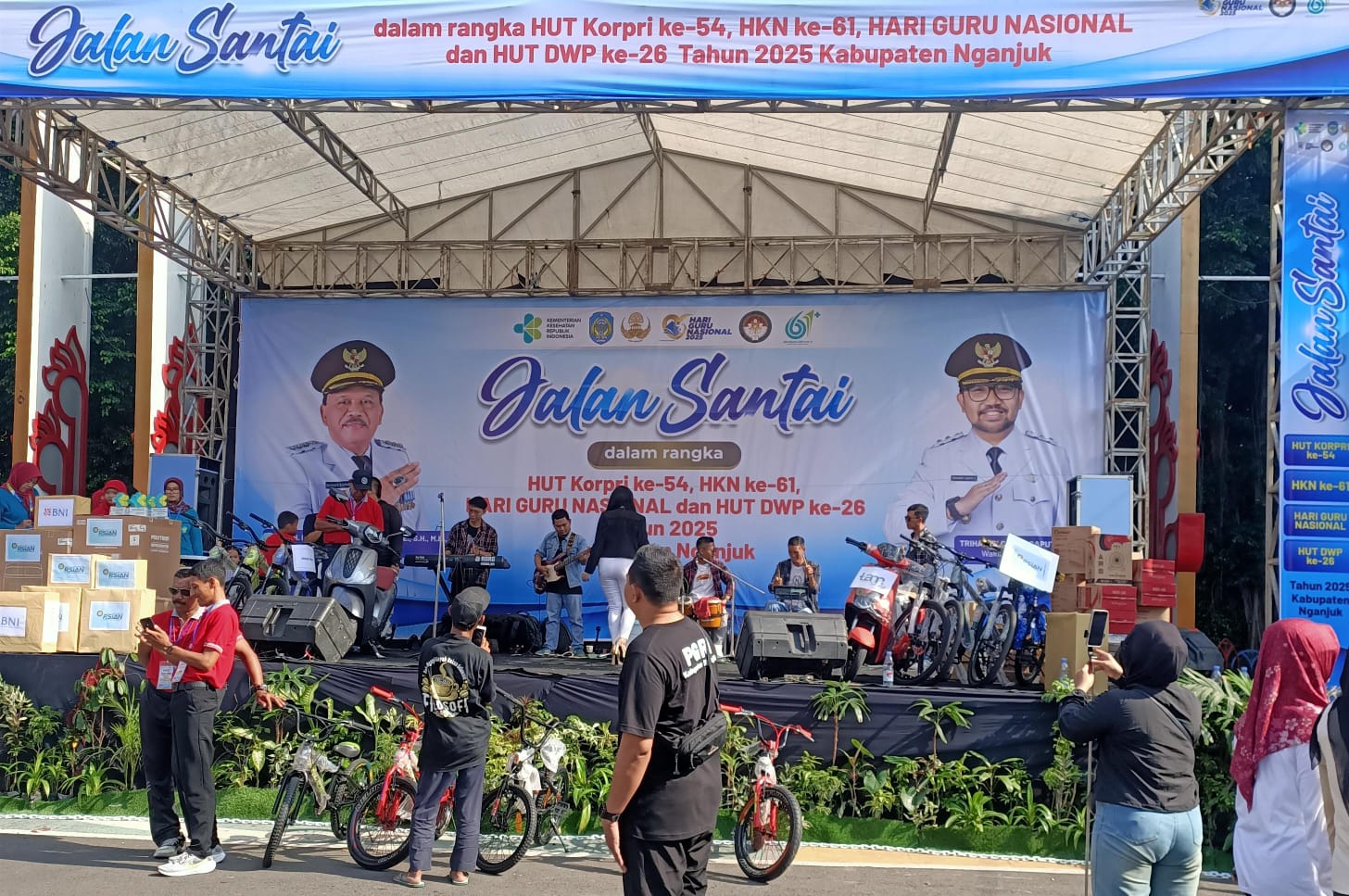 Pemkab Nganjuk Gelar Jalan Sehat dan Cek Kesehatan Peringati HUT Korpri ke 54, HKN ke 61 dan HUT DWP ke 26