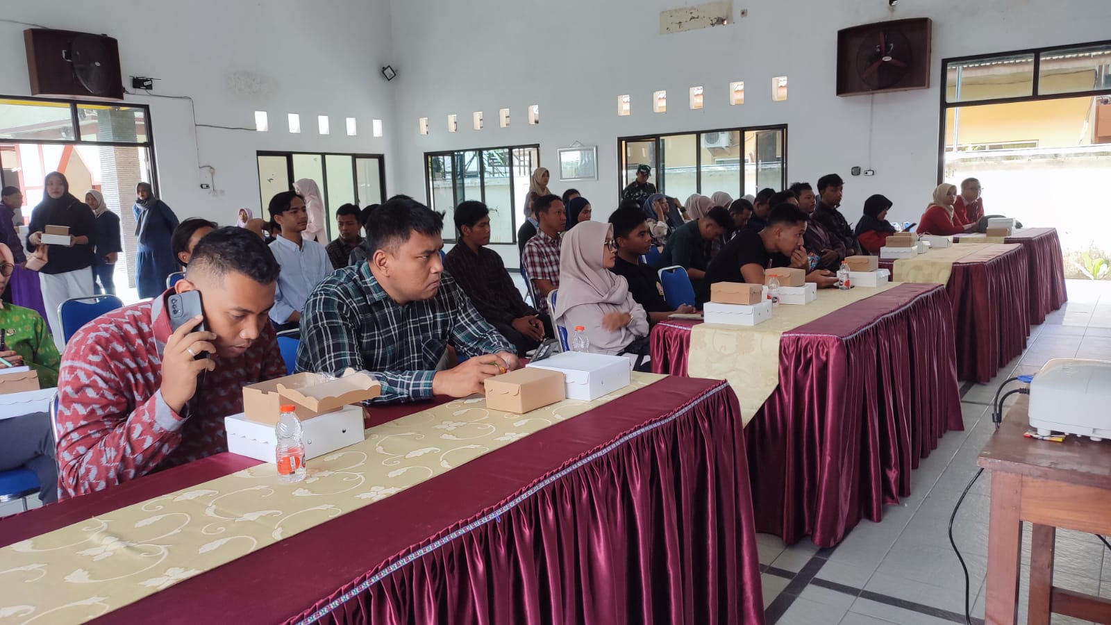 Kapolsek Pesantren Ajak Generasi Muda Bangun Masa Depan Bersih dan Berprestasi