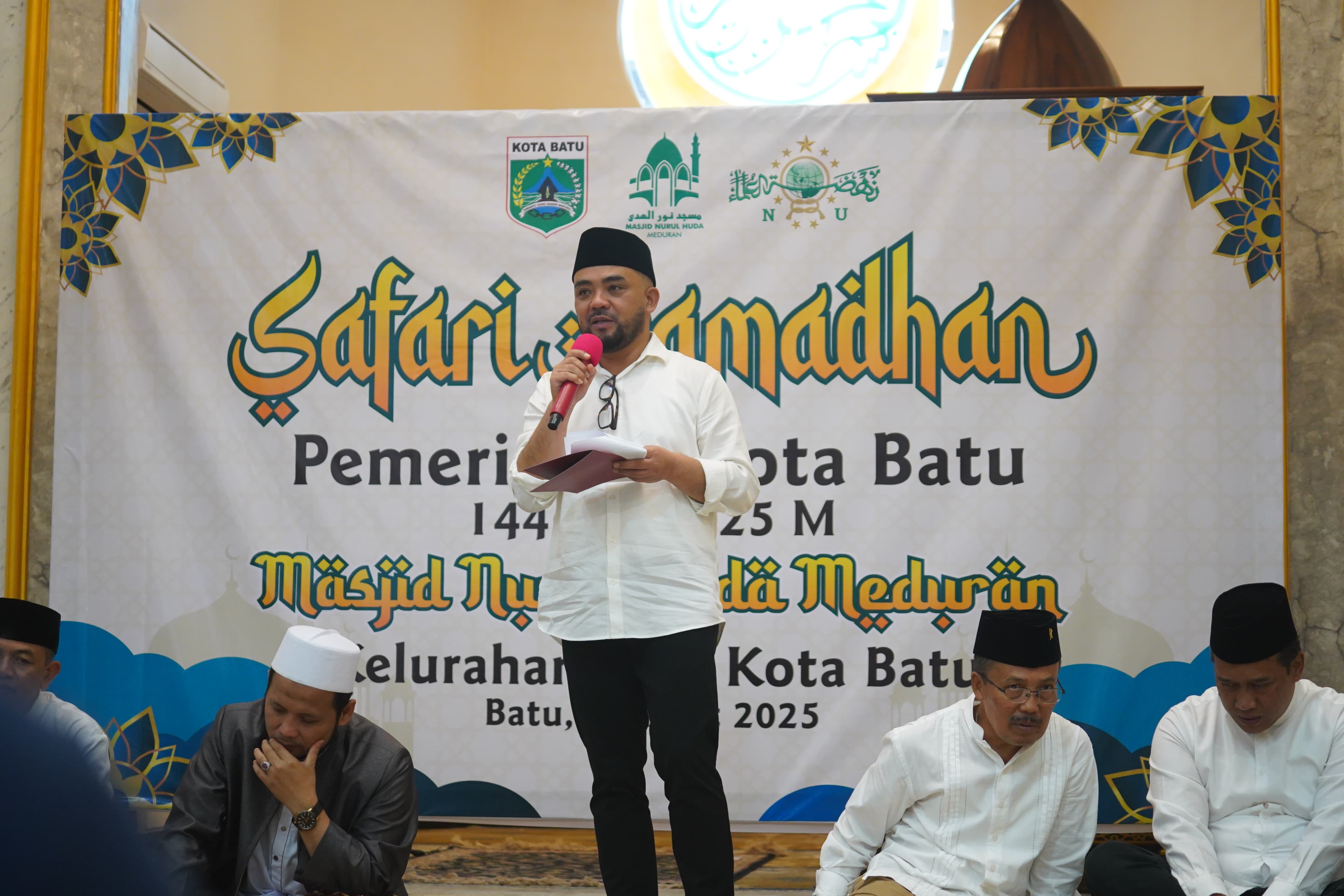 Wawali Heli Suyanto Umumkan Kenaikan Insentif Perangkat RW dan RT se-Kota Batu