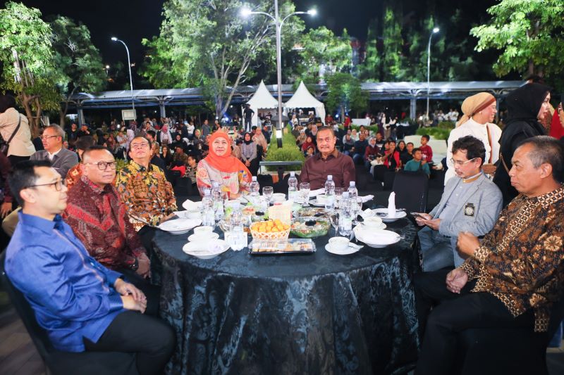 Reuni Akbar Fakultas Hukum Unair Satukan Kenangan dan Bangun Harapan Masa Depan