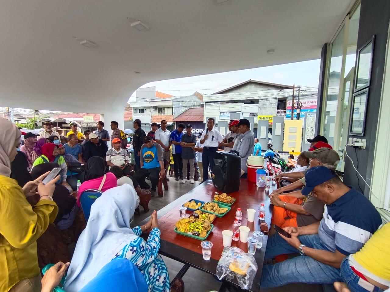 Gunungsari Indah Bergolak, Warga Tolak Penutupan Gerbang Perumahan