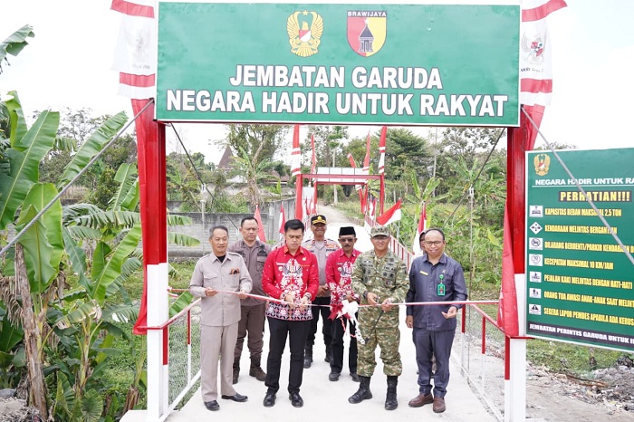 Dandim Hadiri Peresmian 2.500 Jembatan Garuda, Kota Blitar Ada di Tlumpu