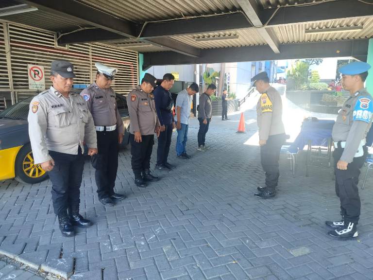 Polsek Gayungan Kerahkan Personel Gabungan Amankan Honda DBL Surabaya