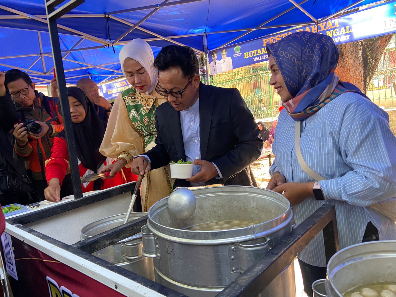 Pesta Rakyat Festival Bakso Jadi Hari Makan Bakso