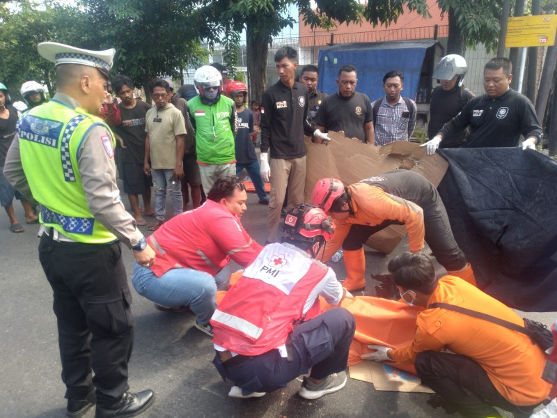 Kecelakaan Dump Truk di Margomulyo Surabaya Tewaskan Pemotor Perempuan