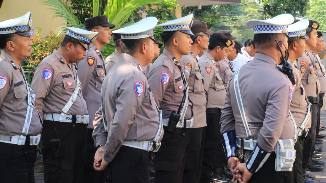 Polsek Tandes Tegaskan Komitmen Tingkatkan Pelayanan dan Disiplin Anggota