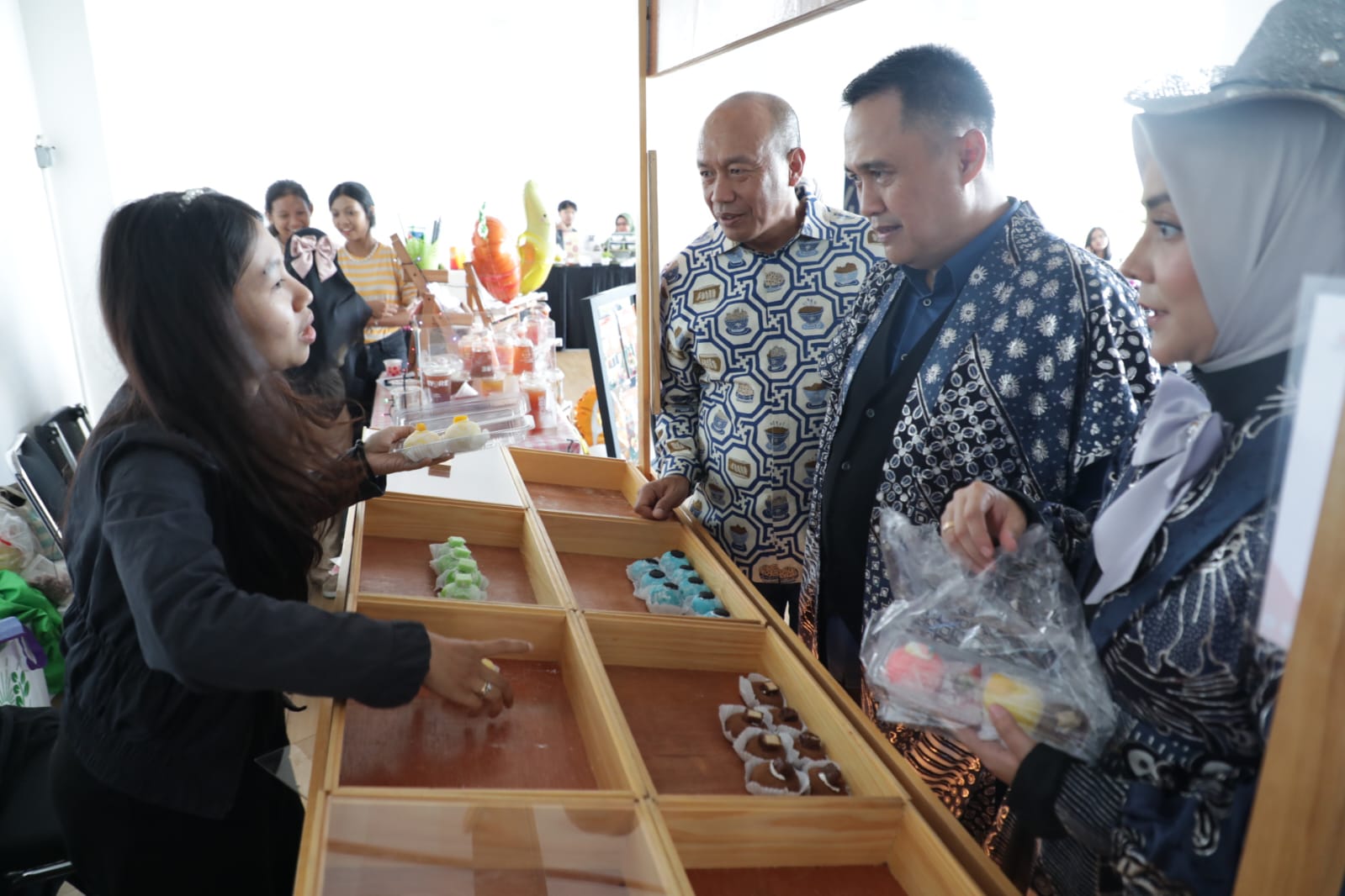 Pj Wali Kota Iwan Gelar Gebyar UMKM Naik Kelas Turning Small Steps Into Big Success