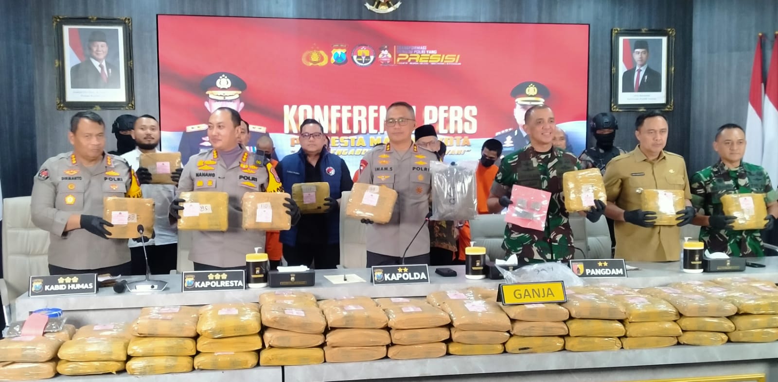 Polresta Malang Kota Bongkar Sindikat Narkoba, 6 Pemain Ganja 1,5 Kwintal Lebih Terancam Hukuman Mati