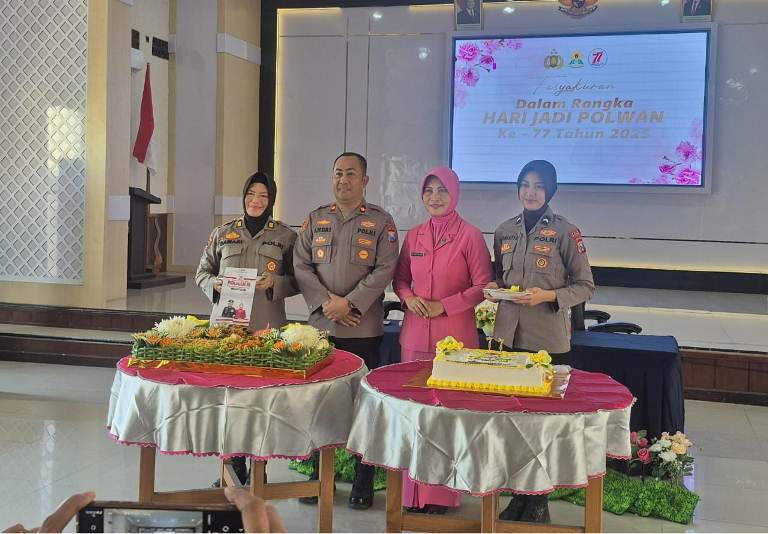 Polwan Polres Nganjuk Gelar Tasyakuran Puncak Hari Jadi Ke-77 dengan Tema Polri untuk Masyarakat