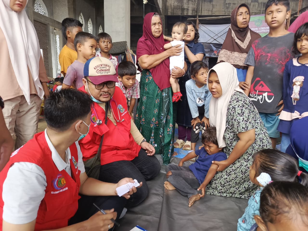Dinkes Jatim Hadirkan Layanan Kesehatan Holistik dengan Dokter Spesialis Pascabanjir untuk Ribuan Warga Aceh