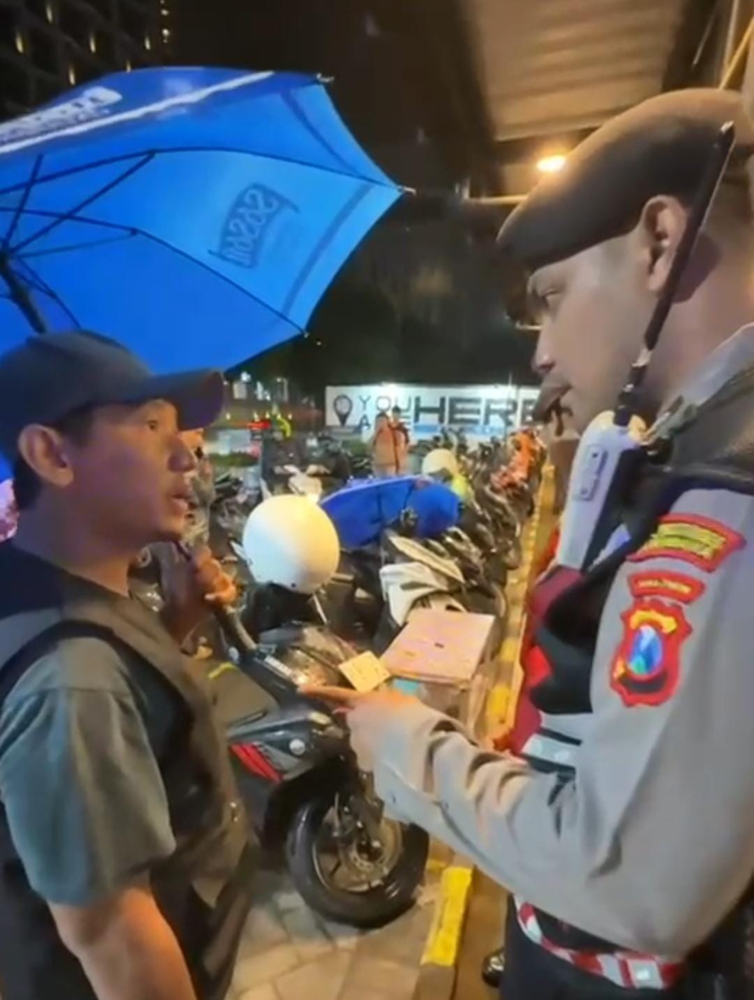 Pemasangan Portal Parkir Digital Mie Gacoan Ngagel Dihalangi Karangtaruna, Polisi Turun Tangan