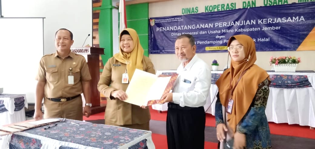 Gandeng LP3H, Kepala Dinas Koperasi dan Usaha Mikro Jember Gratiskan Pengurusan Sertifikat Halal Pelaku UMKM