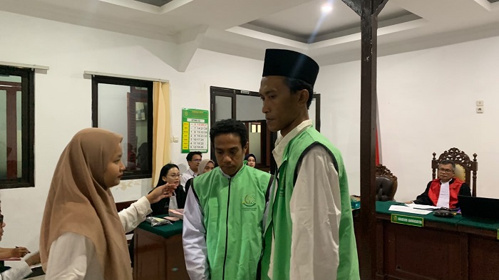 Bawa 25,4 Kg Sabu Dalam Alphard, Dua Kurir Diadili di PN Surabaya