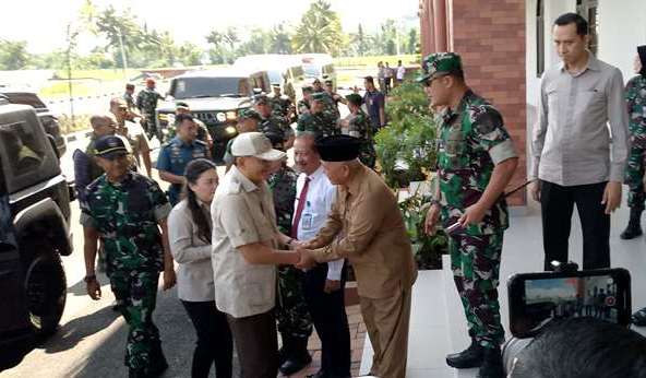 Menhan Tinjau SMA Taruna Nusantara di Malang