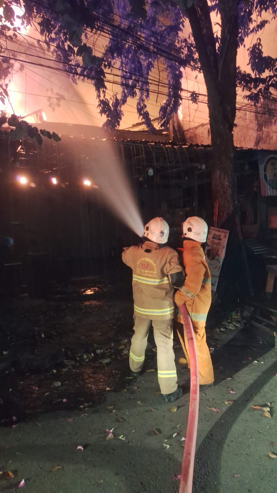 Gudang Mebel Menur Pumpungan Ludes Terbakar