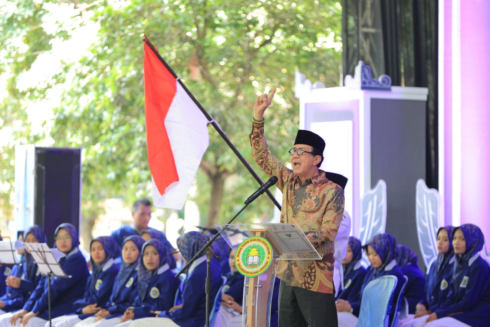 Orasi Ilmiah di Wisuda Purna Siswa Ponpes Sunan Drajat, Menkumham Sampaikan Pentingnya SDM Unggul