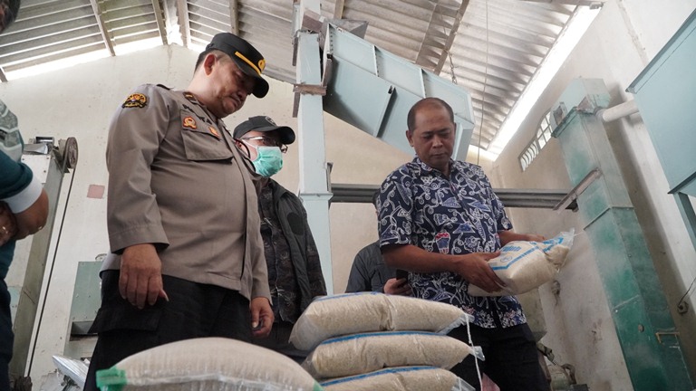 Satgas Pangan Polres Blitar Data Stok Beras Antisipasi Kelangkaan dan Kenaikan Harga