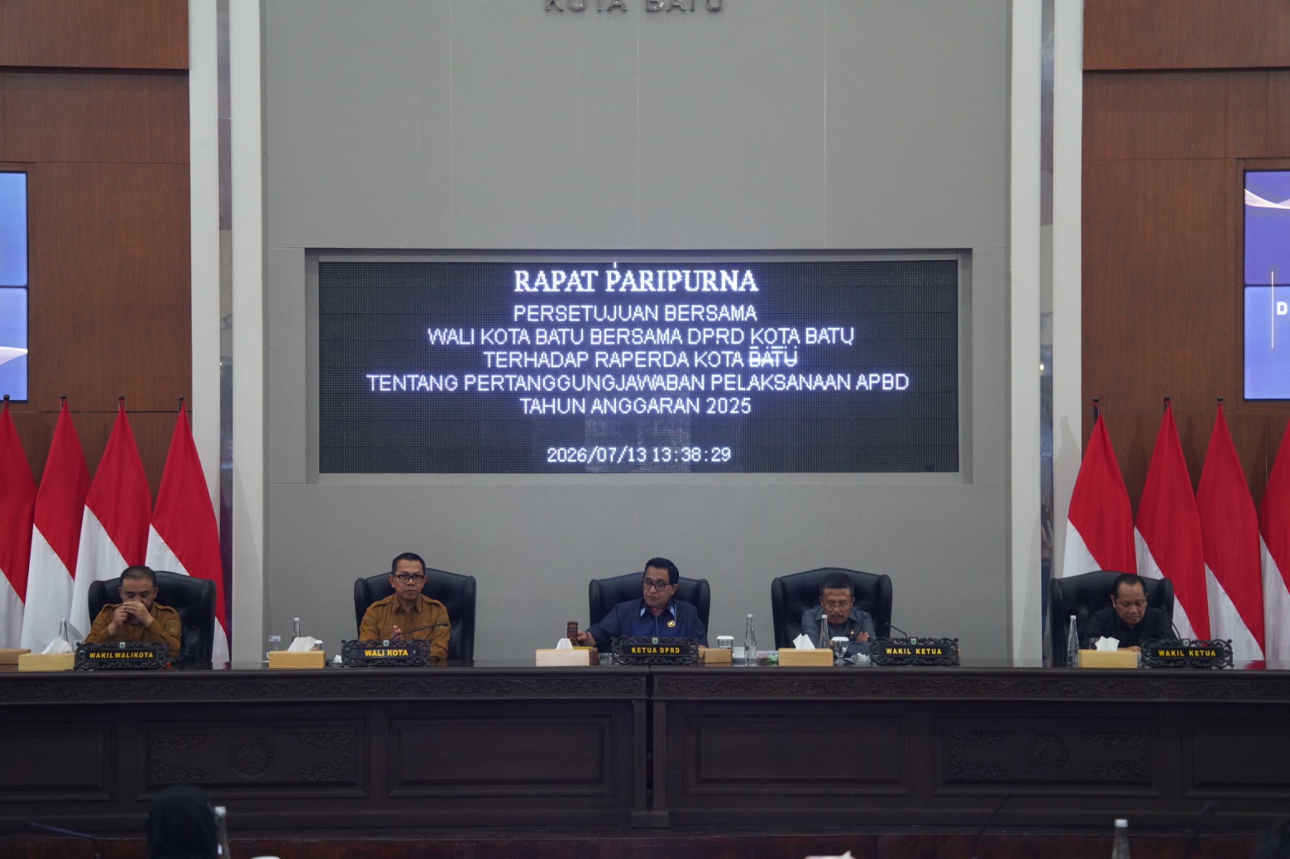 Wujudkan Visi mBatu SAE, Pemkot dan DPRD Kota Batu Sepakati Raperda Pertanggungjawaban APBD 2025