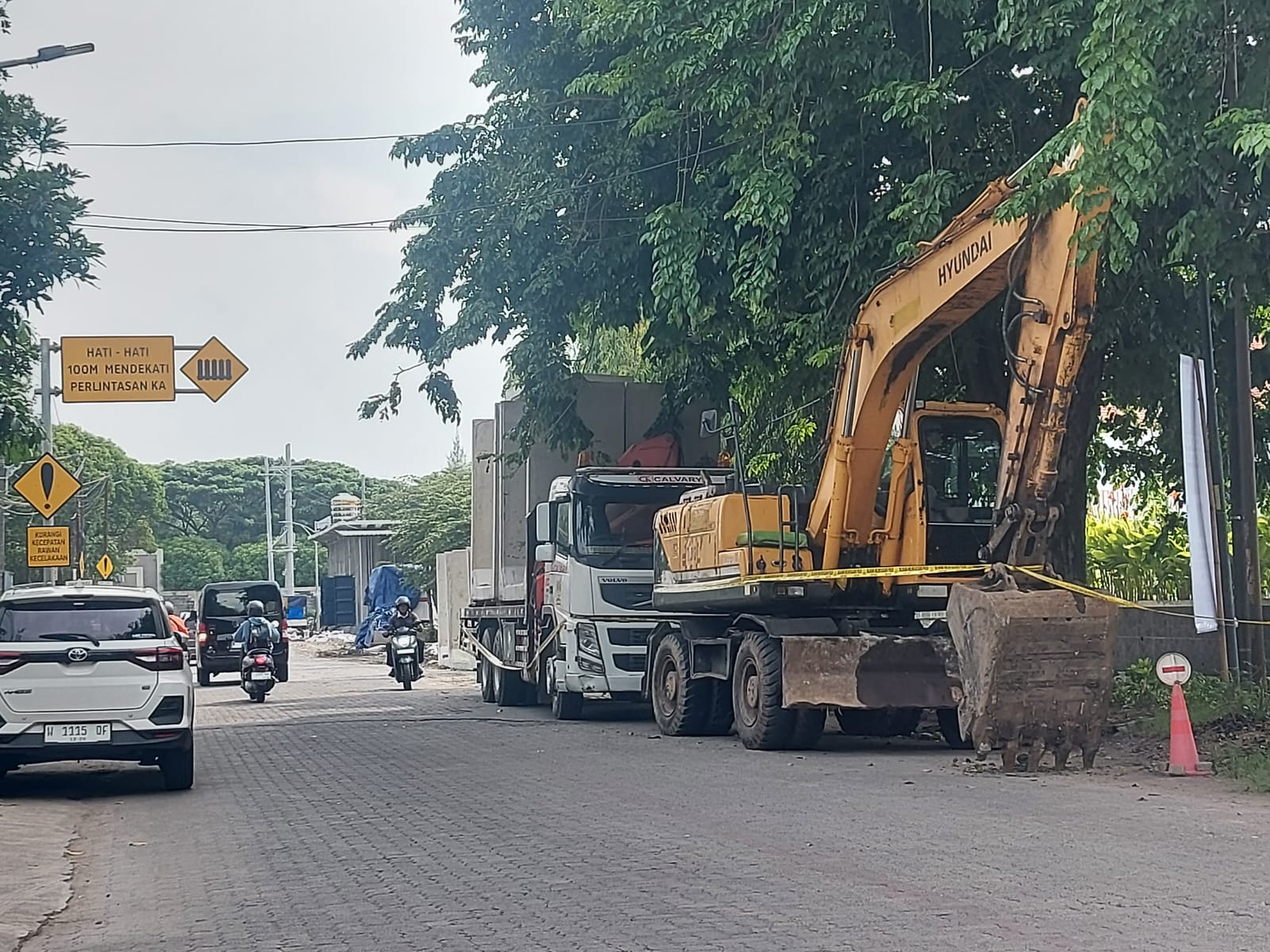 Pasang U-Ditch, Pekerja Proyek Saluran Pemkot Surabaya Tewas Terjatuh
