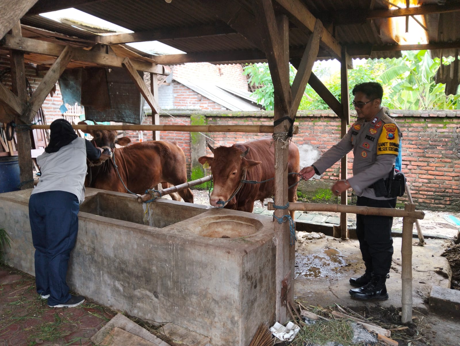 Kanit Binmas Polsek Krembung Silaturahmi Kamtibmas dan Koordinasi Ketahanan Pangan