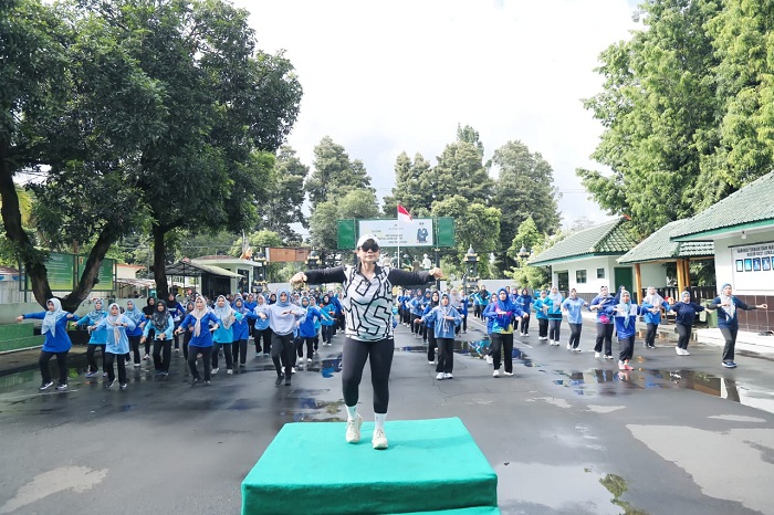 Persit KCK Cabang XXXV Dim 0821 Lumajang Gelar Senam Bersama Perkuat Soliditas Anggota