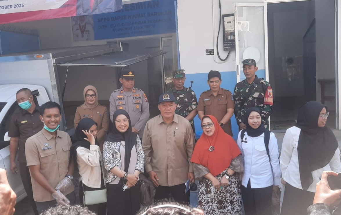 Polsek Rungkut Amankan Kunjungan Anggota DPR RI di Dapur Umum Nikmat Barokah Surabaya