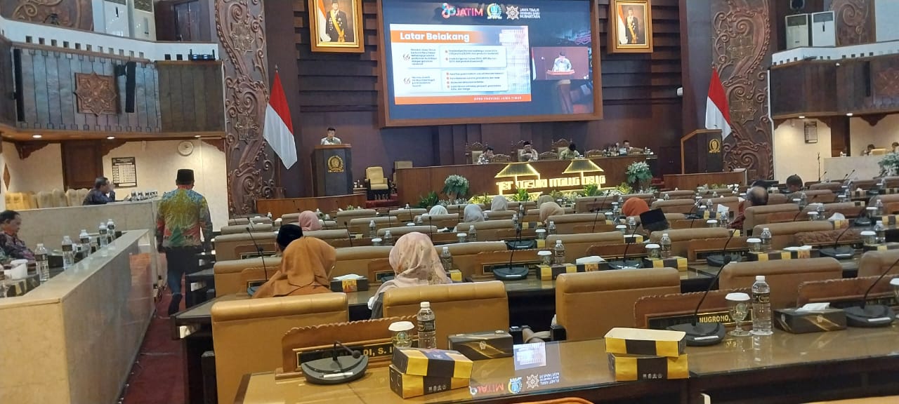 Sidang Paripurna DPRD Jatim Bahas Raperda Kehutanan, Desak Atasi Tekanan Alih Fungsi Lahan