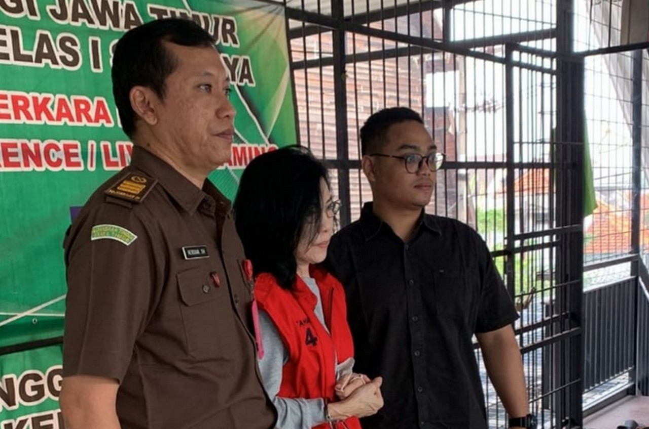 Ibu Ronald Tanur Dipindahkan dari Lapas Kelas I Kejati Jatim ke Kejaksaan Agung