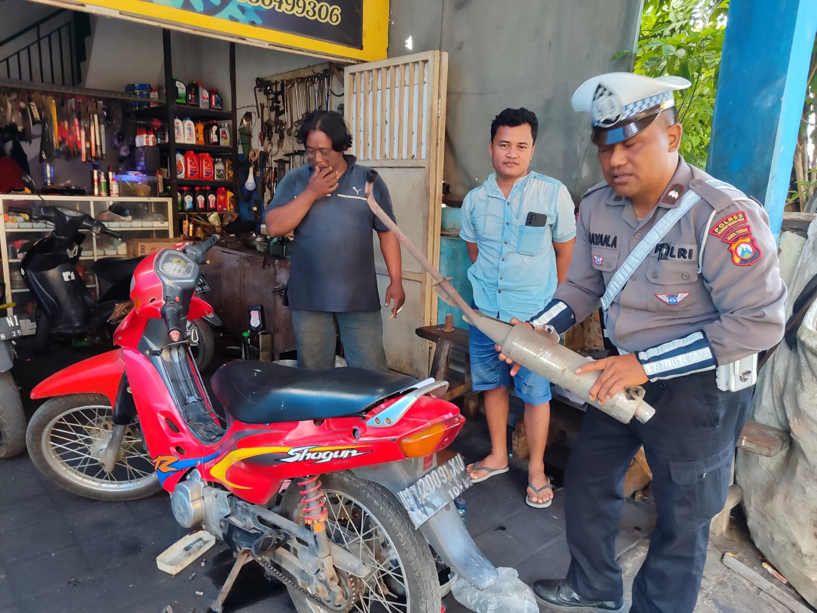 Polres Pelabuhan Tanjung Perak Gencarkan Kampanye Anti-Knalpot Brong Jelang Pergantian Tahun