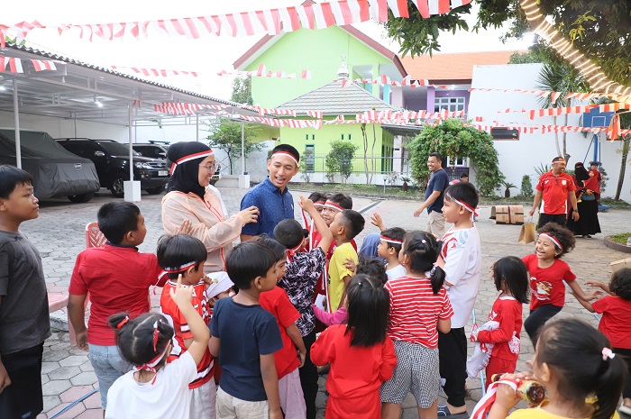 Meriahkan HUT Ke-80 Kemerdekaan RI, Kapolres Kediri Kota Semangati Lomba Bersama Keluarga Personel Polri