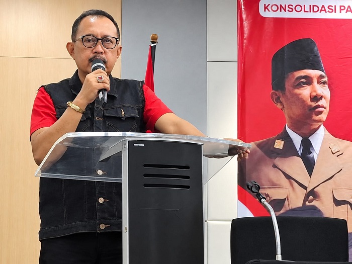 Armuji Ancam Pecat Kader PDIP Main Proyek dan Pungli di Surabaya