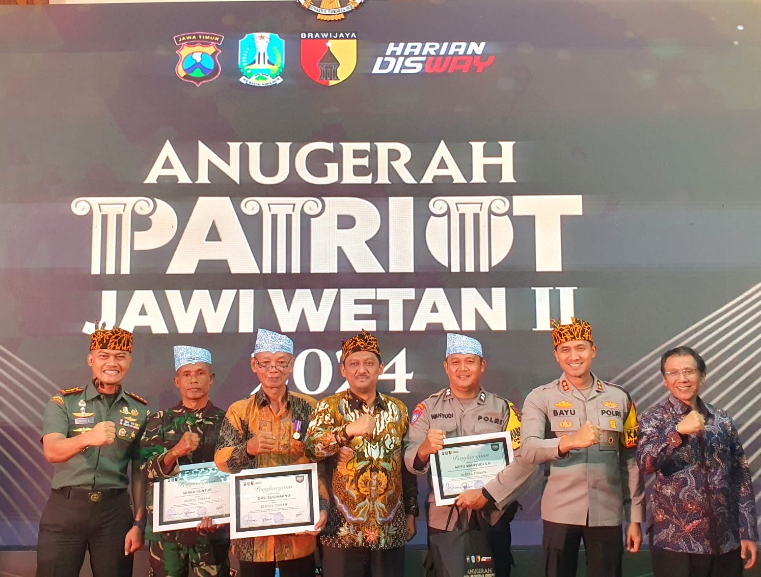 Tiga Pilar Desa Pontang Borong Anugerah Patriot Jawi Wetan II