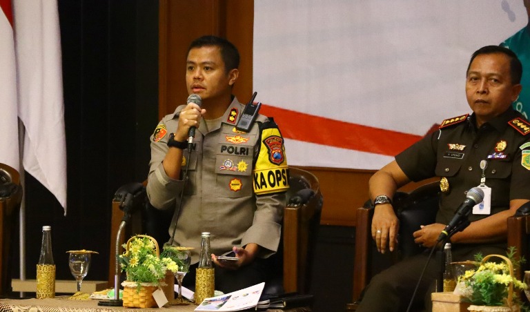 Polres Gresik dan Forkopimda Tindak Tegas Truk Langgar Jam Operasional