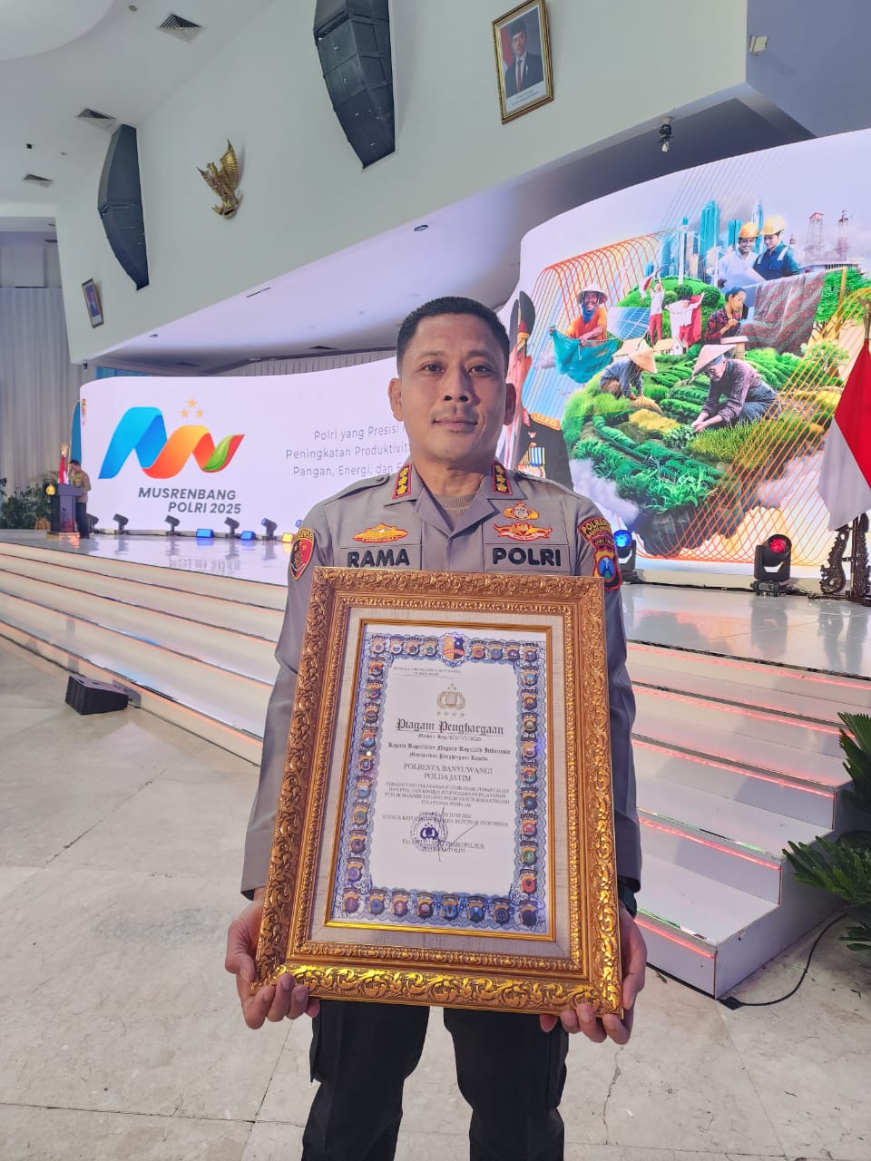 Polresta Banyuwangi Raih Penghargaan Pelayanan Prima Kategori A dari Kapolri