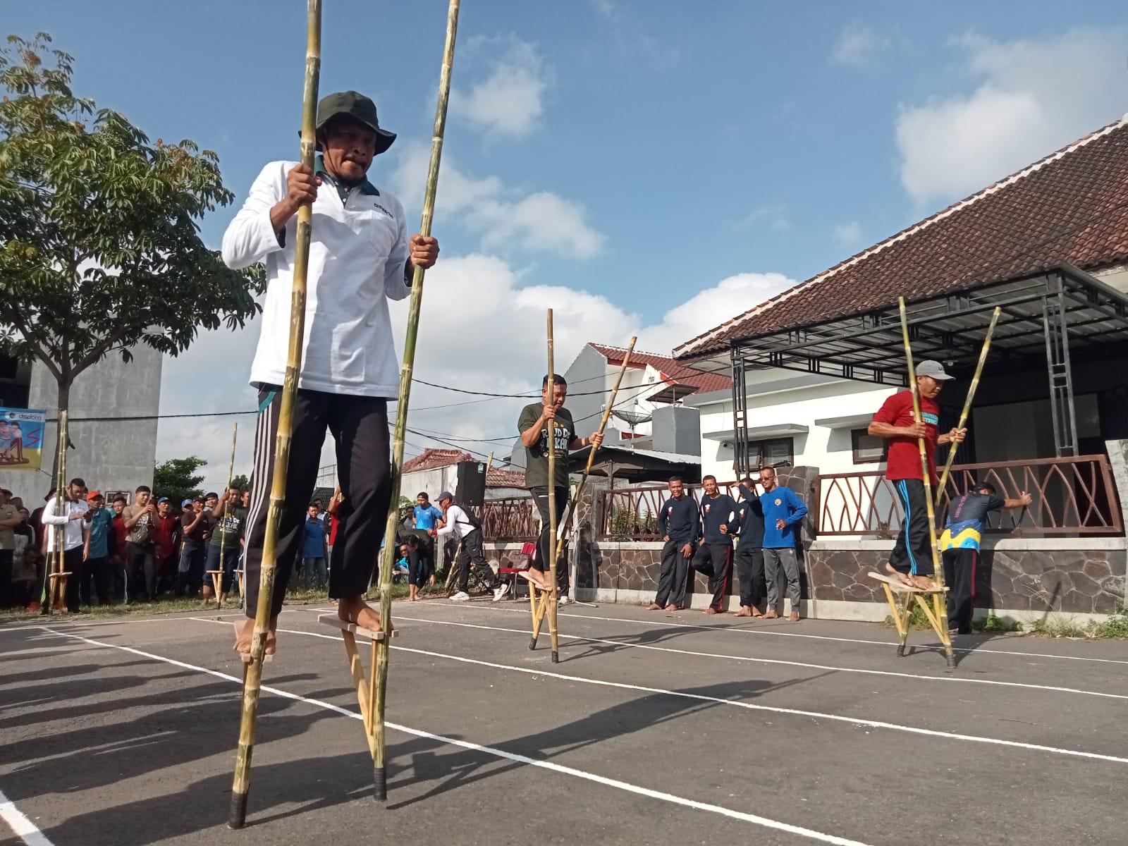 Ratusan Peserta Antusias Ramaikan Festival Olahraga Tradisional Tulungagung 2025