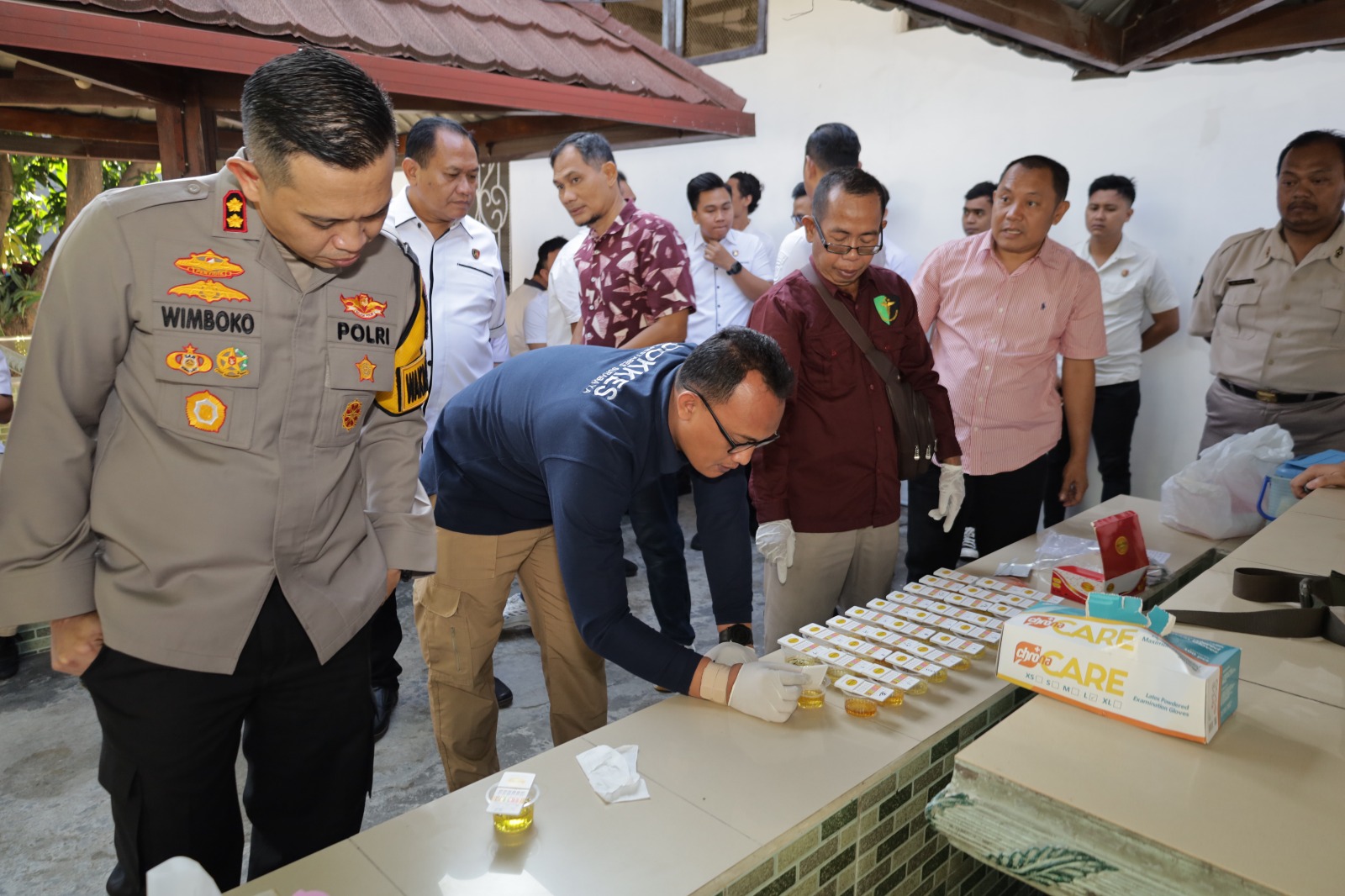 Polrestabes Surabaya Tes Urine Dadakan Anggota Satreskrim