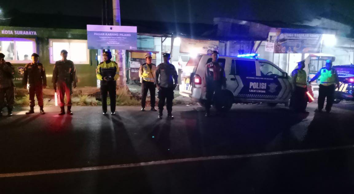 Polsek Karangpilang Gandeng 3 Pilar Patroli Presisi Blue Light, Cegah Kejahatan Malam