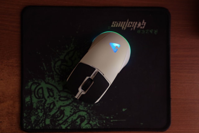 Apa Bedanya Mouse Gaming dengan Mouse Konvensional Biasa? 