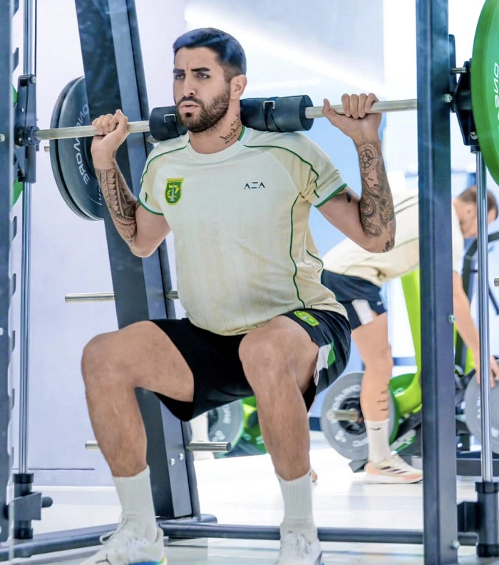 Bruno Paraiba Kembali Berlatih, Harapan Baru Persebaya Jelang Duel Kontra Persijap Jepara