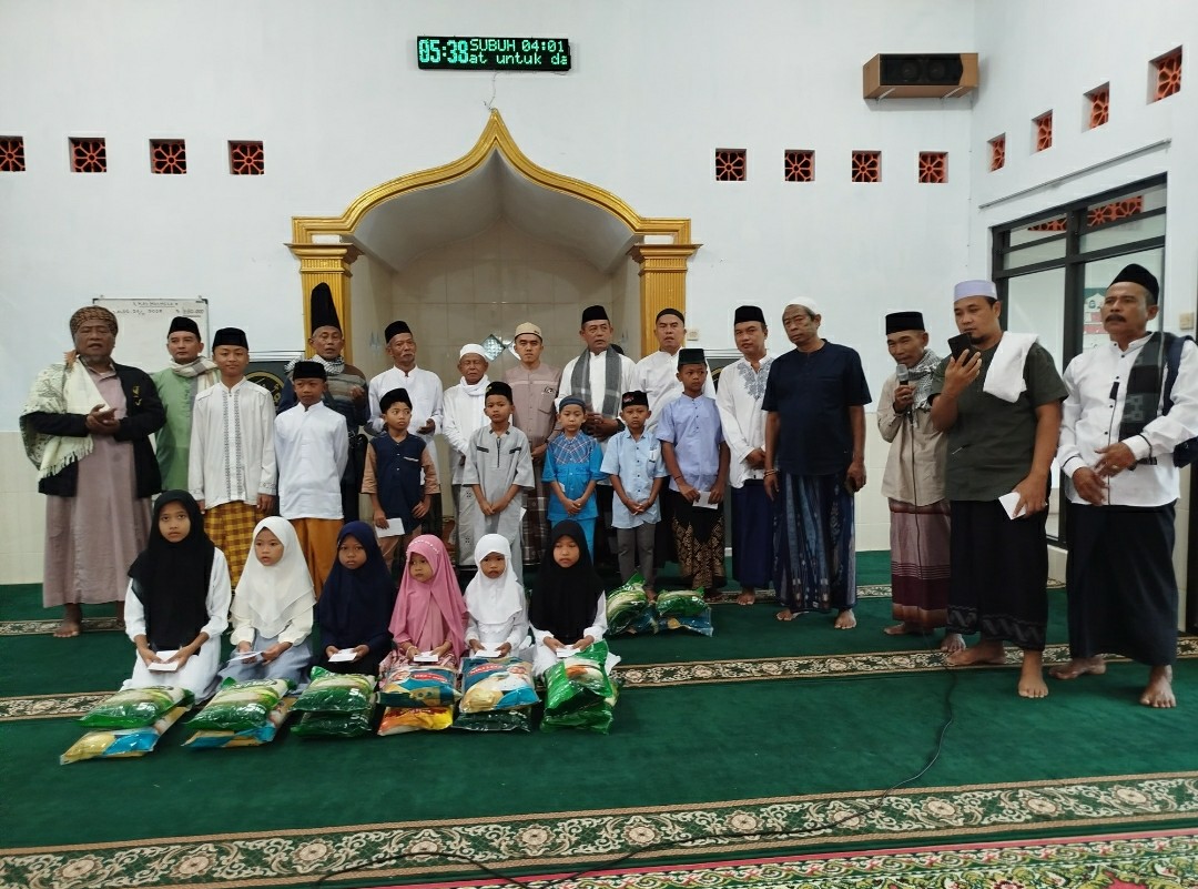 Lebih dari Sekadar Ibadah, GSB Jember Jadikan Subuh Momentum Berbagi Kebahagiaan