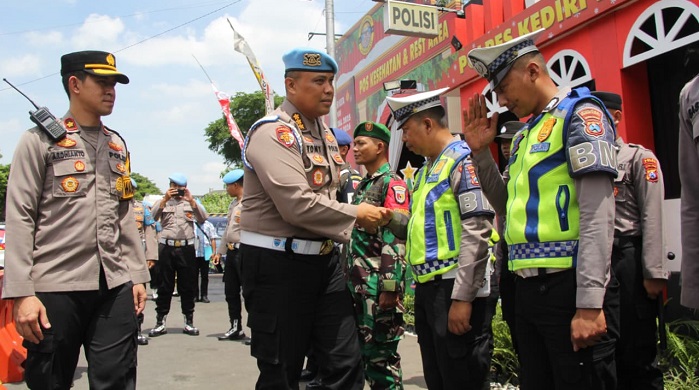 Tim Divpropam Mabes Polri Kunjungi Posyan Alun-Alun Polres Kediri Kota