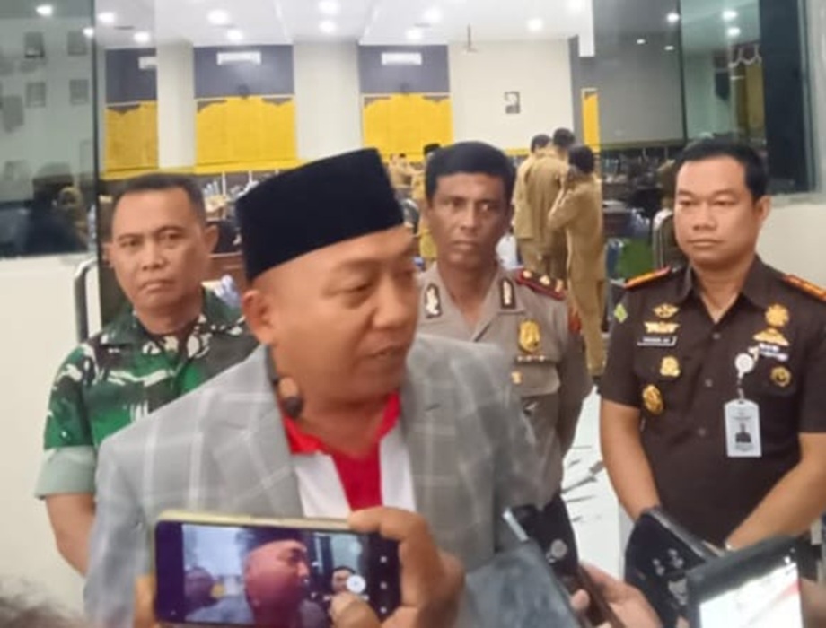 Bupati Situbondo Serahkan KUA-PPAS 2027, Prioritaskan Jalan Desa dan BPJS