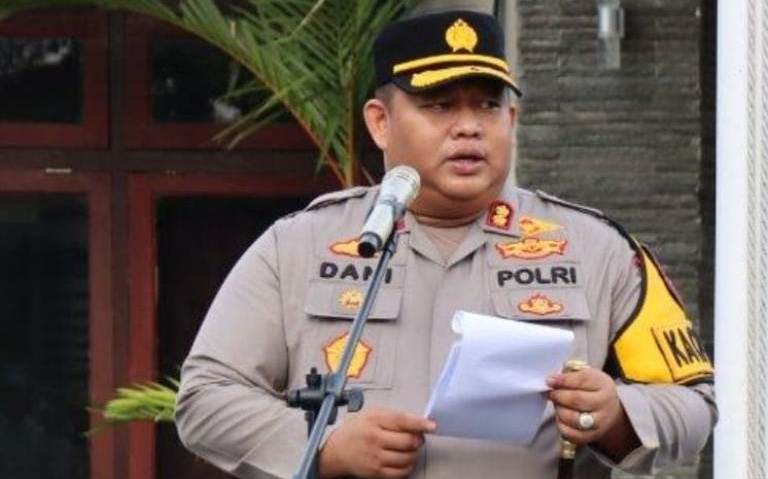 Belajar dari Kasus Pinjol Bermodus Kredit Elektronik, Kapolres Pasuruan Berikan Arahan kepada Warga Begini