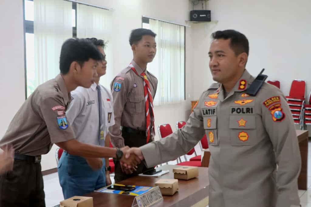 Polres Probolinggo Rekrut Pelajar Duta Kamtibmas, Wujudkan Siswa Berkarakter Pancasila